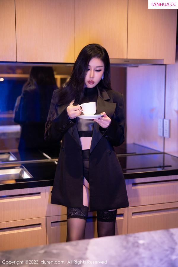 田冰冰  [XiuRen]高清写真图 2023.01.17 No.6143 田冰冰 黑丝美臀第2张图片
